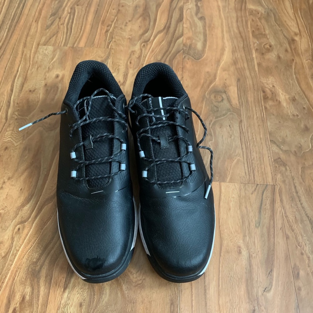 Men’s under armour golf shoes